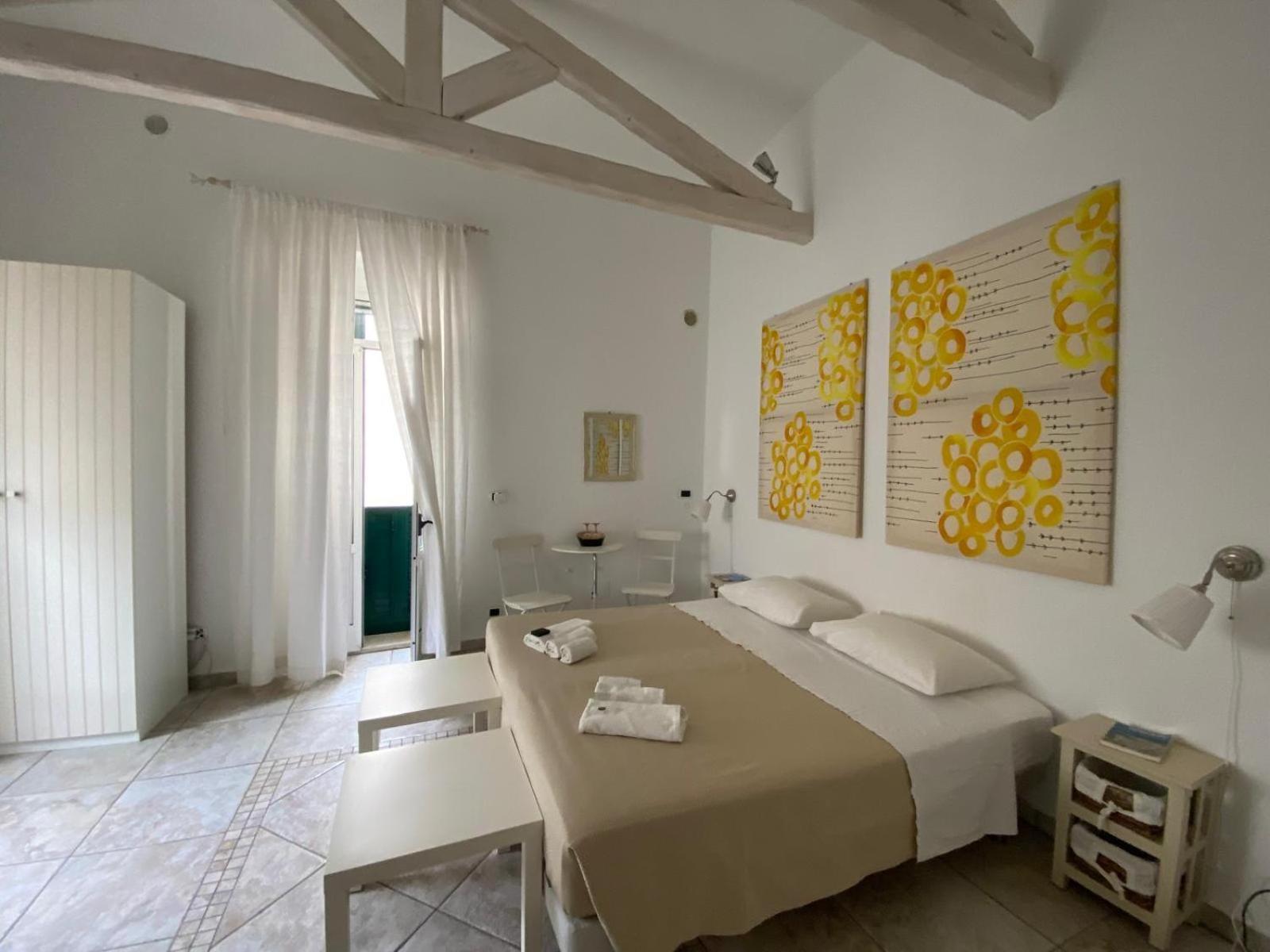 La Torre E Il Mare Rooms By Sthey Монополі Екстер'єр фото